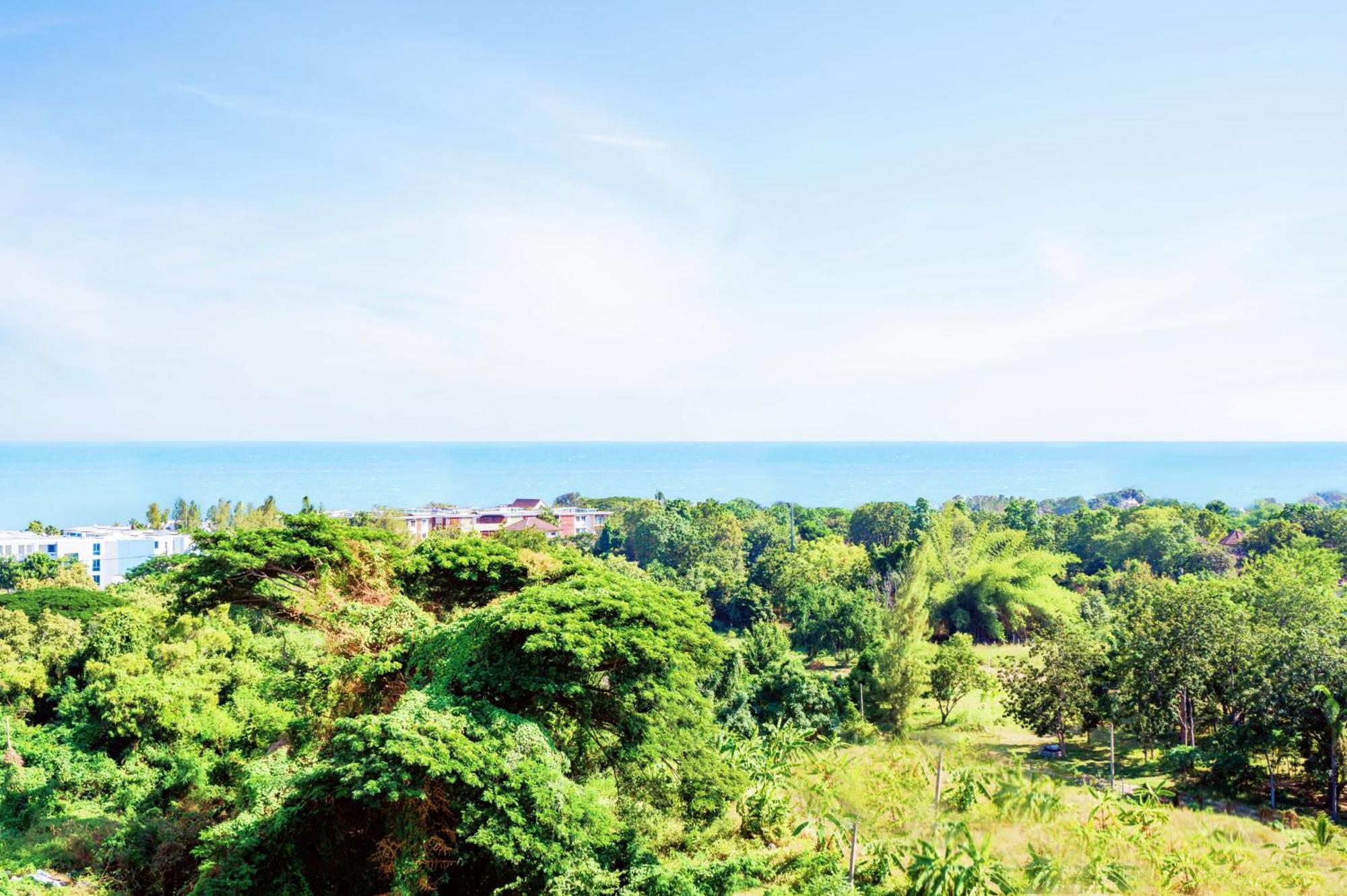 First Hua Hin - Happy Rent Apartment Room photo
